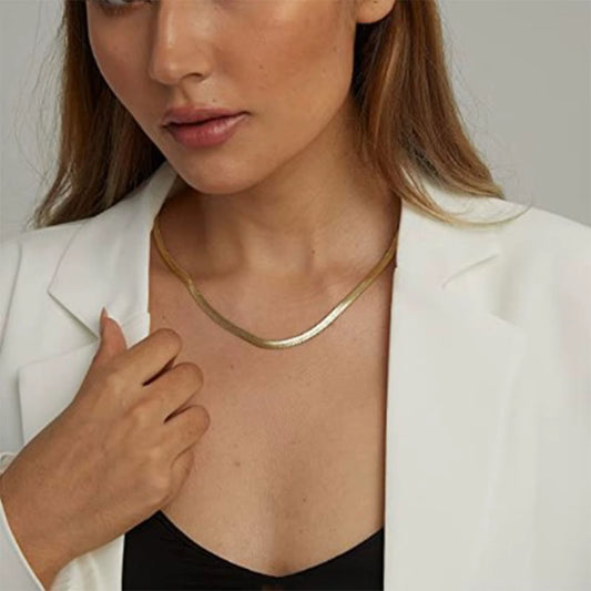 A Necklaces Gold Plated Chain Bone Chain Collarbone Women'S Necklace Fashion Simple Necklace for Pearl Necklace with Charms