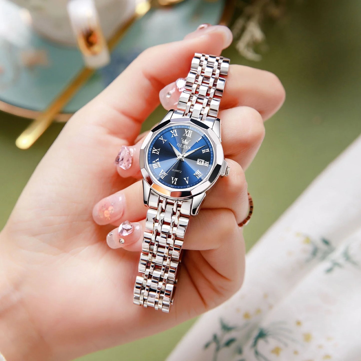 Classic Two Tone Watches for Women Stainless Steel Strap Watches for Women Elegant Blue Dial Womens Watches Womens Day Date Watches Waterproof Lady Watches Reloj Para Mujer Roman Numeral Watch